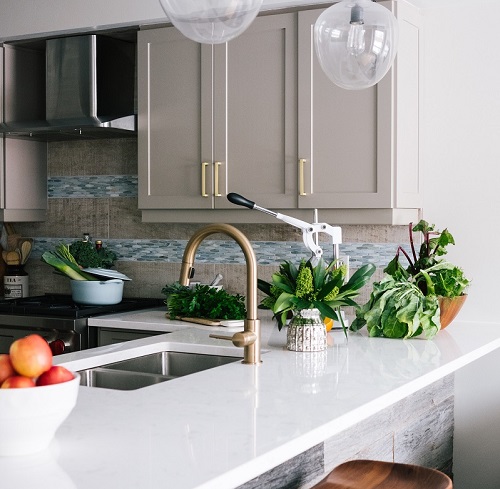 best color combination for small kitchens